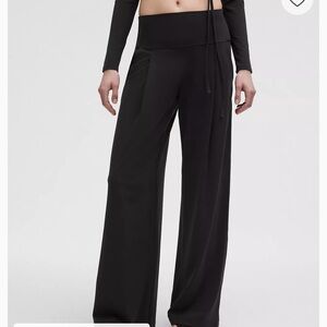 lululemon Align™ Palazzo Pant
Regular